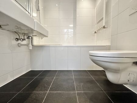 Albert Cuypstraat, De Pijp, Amsterdam - Photo 3