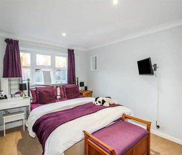 Trafalgar Road, Horsham, RH12 - Photo 6