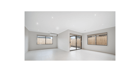 Stylish living in the heart of Officer! - Photo 5