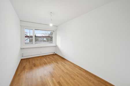 Frisch sanierteWohnung mit grossem Balkon an ruhiger Lage - Foto 4