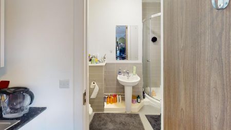 Studio to rent - Photo 5