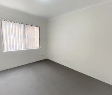 MODERN 2 BEDROOM APARTMENT LOCATED IN THE HEART OF MT DRUITT - Photo 5