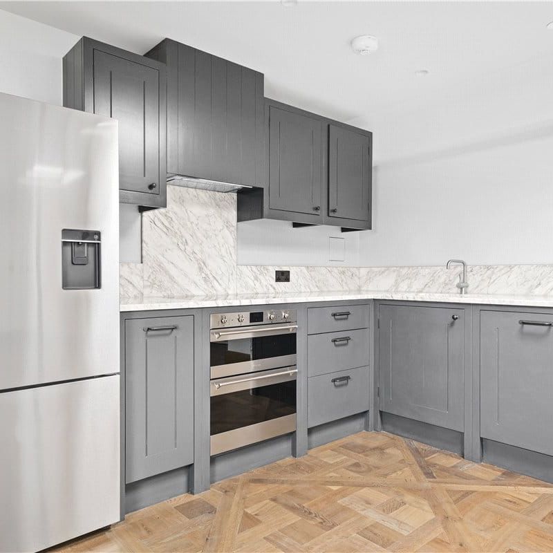 This exceptional one bedroom, top floor lateral apartment is nestled within the prestigious Bechstein Hall development, home to just eight exclusive and meticulously designed residences. - Photo 1