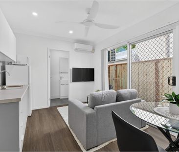 Brand-New Boutique Micro Apartment - All Bills Included - Photo 3