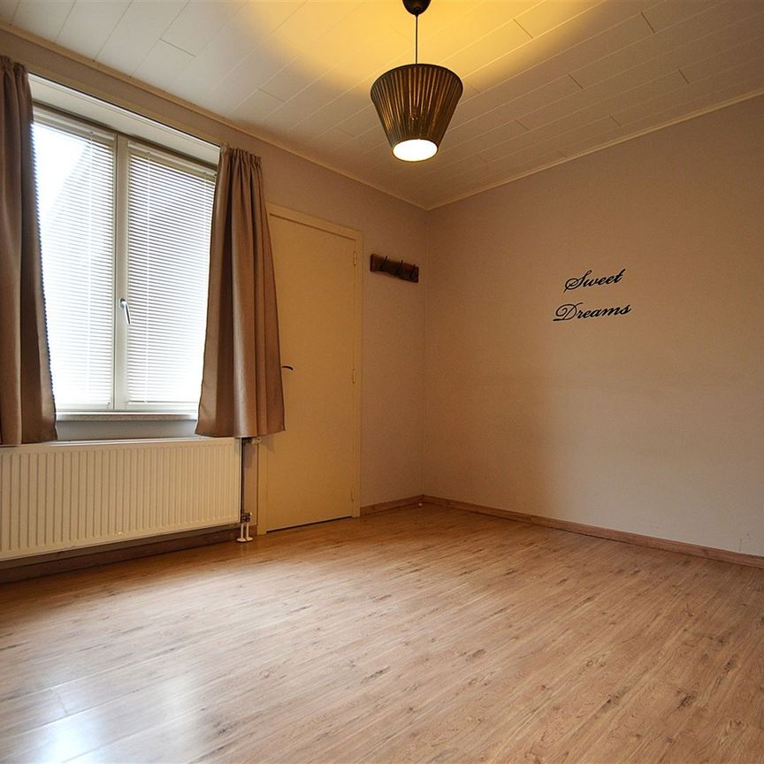 Stadswoning met 3 slaapkamers te huur op centrale locatie te Ieper. - Foto 1