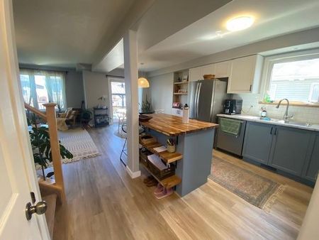 1458 Hanover Drive - 3 bed, 3.5 bath - Photo 5