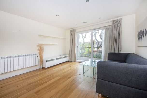 2 bedroom flat to rent - Photo 1