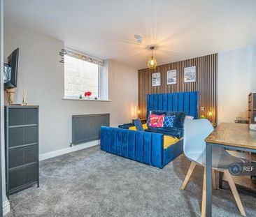 1 bedroom in a house share to rent - Photo 5