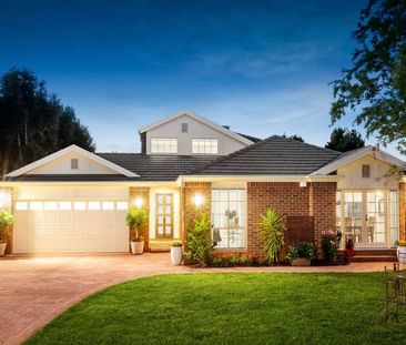 6 months lease only | Luxury Family Living in Court Location - Photo 4