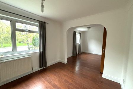 4 bedroom detached house to rent - Photo 3