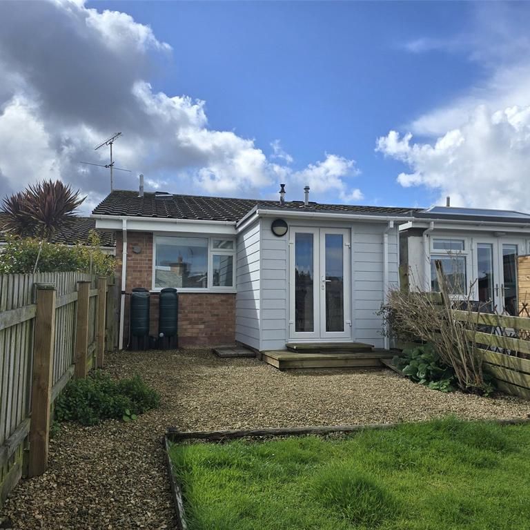 1 bedroom bungalow to rent - Photo 1