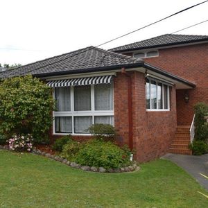 18 Cheryl Grove, Viewbank - Photo 3