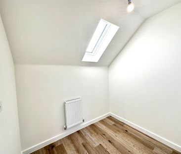 3 bedroom Three Bedroom Semi Detached Home to rent - Photo 3