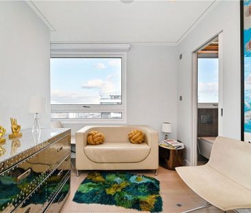 3 bedroom flat with 1 reception and 2 bathrooms in Hyde Park, W2 - Photo 2