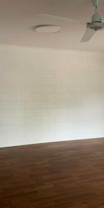 DUPLEX MINUTES FROM THE CITY - Photo 3