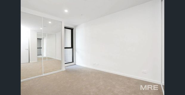 Modern, Stylish and Convenient - Photo 1