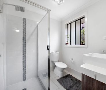 Timeless Family Living in a Prime Location - Photo 6