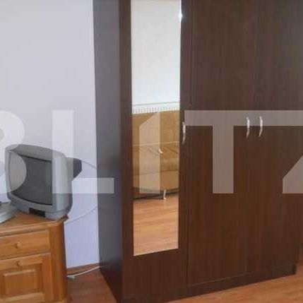 Apartament cu O camera de inchiriat in zona centrala. - Fotografie 1