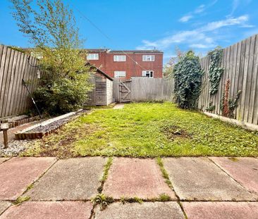 4 bedroom terraced house to rent - Photo 4