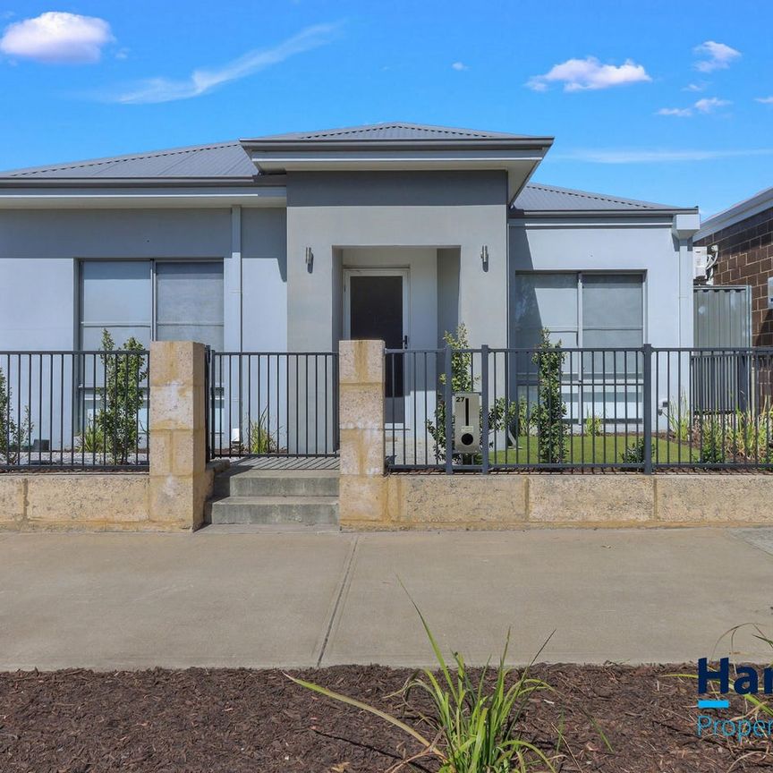 Beautiful Presented Home - Photo 1