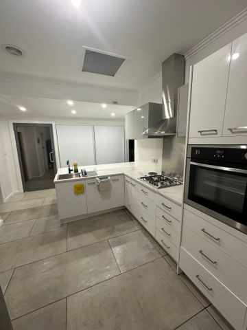 Clayton - Photo 5