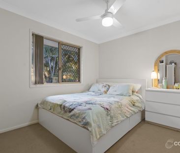 23 Westwood Drive, Hillcrest, Qld 4118 - Photo 6