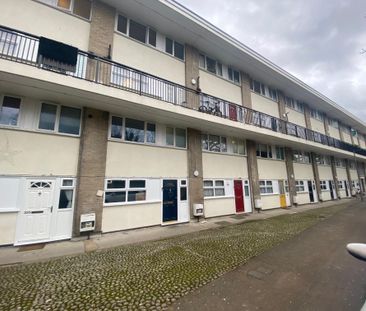 Northbrooks, Harlow - Photo 1