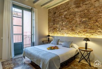 Elegant 3-Bedroom Apartment in Las Ramblas with Private Balcony