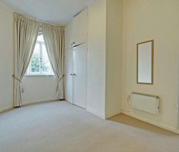 A 1 Bedroom Flat in The Park GL50 2RW - Photo 6