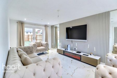 3 bedroom detached house to rent - Photo 4