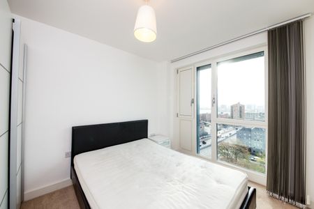 2 Bed Flat, Marner Point, E3 - Photo 3