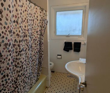 For Lease - 138 Waterloo Avenue Unit# Main, Toronto, Ontario - Photo 5