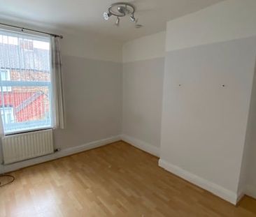 3 Bed Terraced House, Isabel Grove, L13 - Photo 5