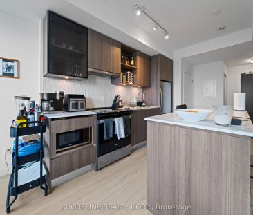 405 Dundas Street W #412 - Photo 4