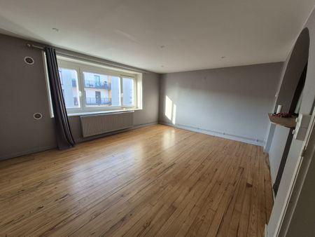 Location Appartement 3 pièces 62m² LA MADELEINE 59110 - Photo 5