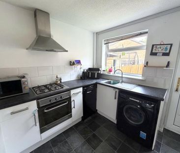 2 Bedroom Terraced To Let - Photo 6