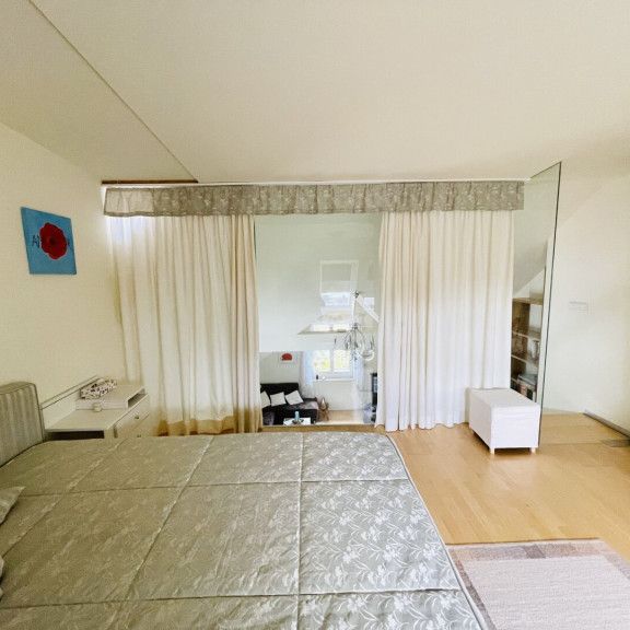 Sehr gepflegte möblierte Maisonette mit Gartennutzung - Photo 1