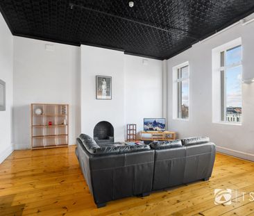 FULLY FURNISHED INNER CITY APARTMENT - AVAILABILE DECEMBER 2026 - Photo 4