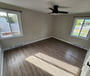 For Lease - 89 College Street Unit# Unit B, Belleville, Ontario - Photo 2