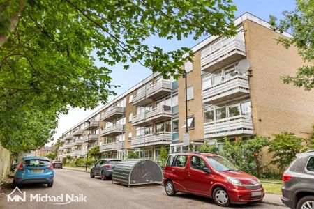 2 bedroom flat to rent - Photo 2