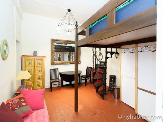 Logement à Paris, Location meublée - Photo 1