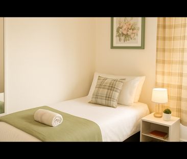 Room in a Shared House, Alpha Street, M6 - Photo 5