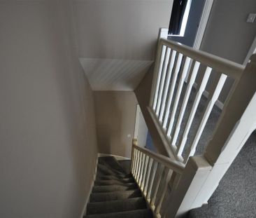 4 bedroom terraced house to rent - Photo 1