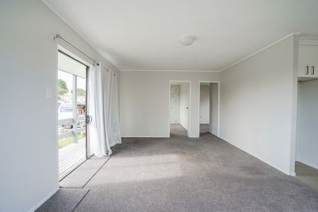 Charming 2-Bedroom in Prime Pukekohe Location - Photo 5