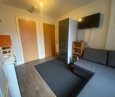 Studio Flat, Devonshire House, B3 - Photo 4