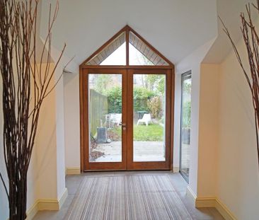 2 bedroom end of terrace house to rent - Photo 3