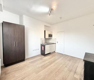 Studio to rent - Photo 5