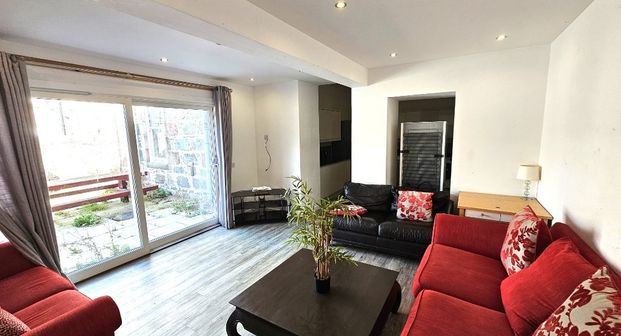 P1758: University Road, Old Aberdeen, Aberdeen - Photo 1