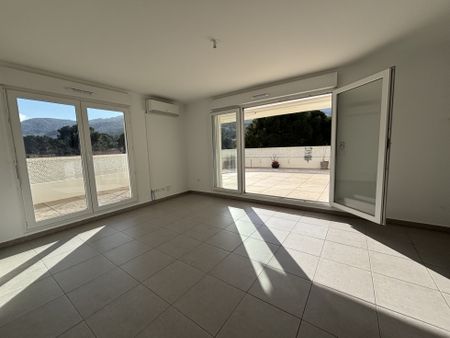 Location T3 62m² + Terrasse 66m² Marseille 13009 Sormiou - Photo 3