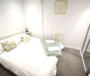 1 Bedroom - Old Station Approach, Winchester - Photo 4